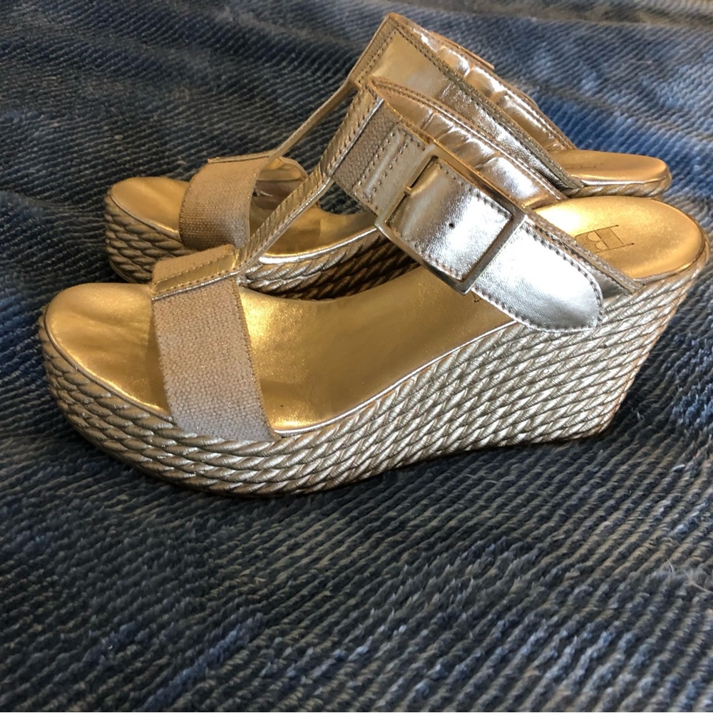 Browns Gold platforms 8
